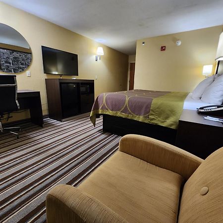 Hotel Super 8 By Wyndham Pine Bluff Exterior foto
