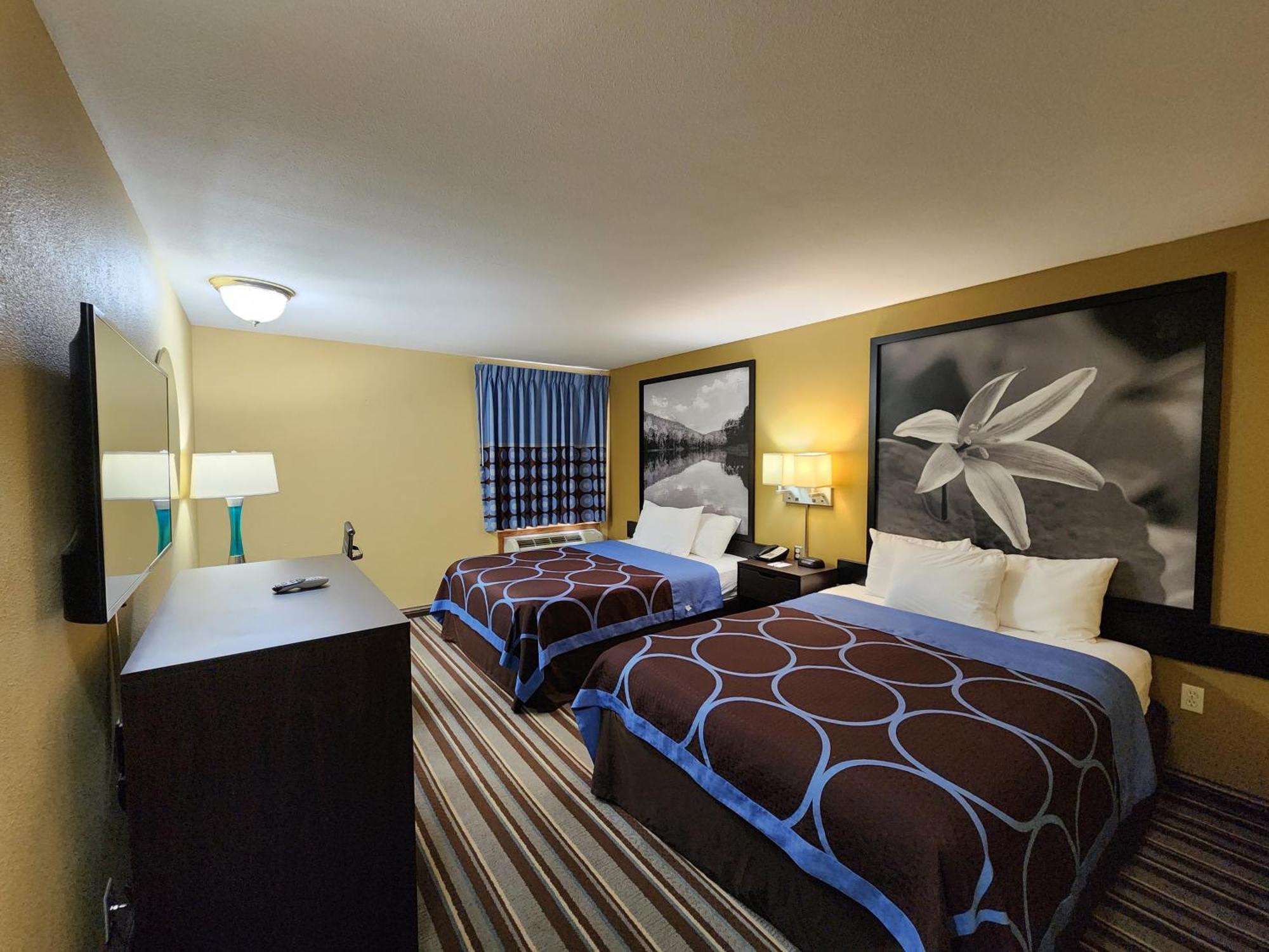 Hotel Super 8 By Wyndham Pine Bluff Exterior foto